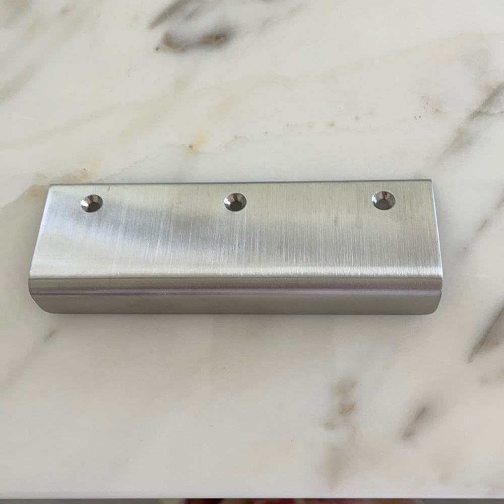 3 drawer pulls. Please see measurements in photos